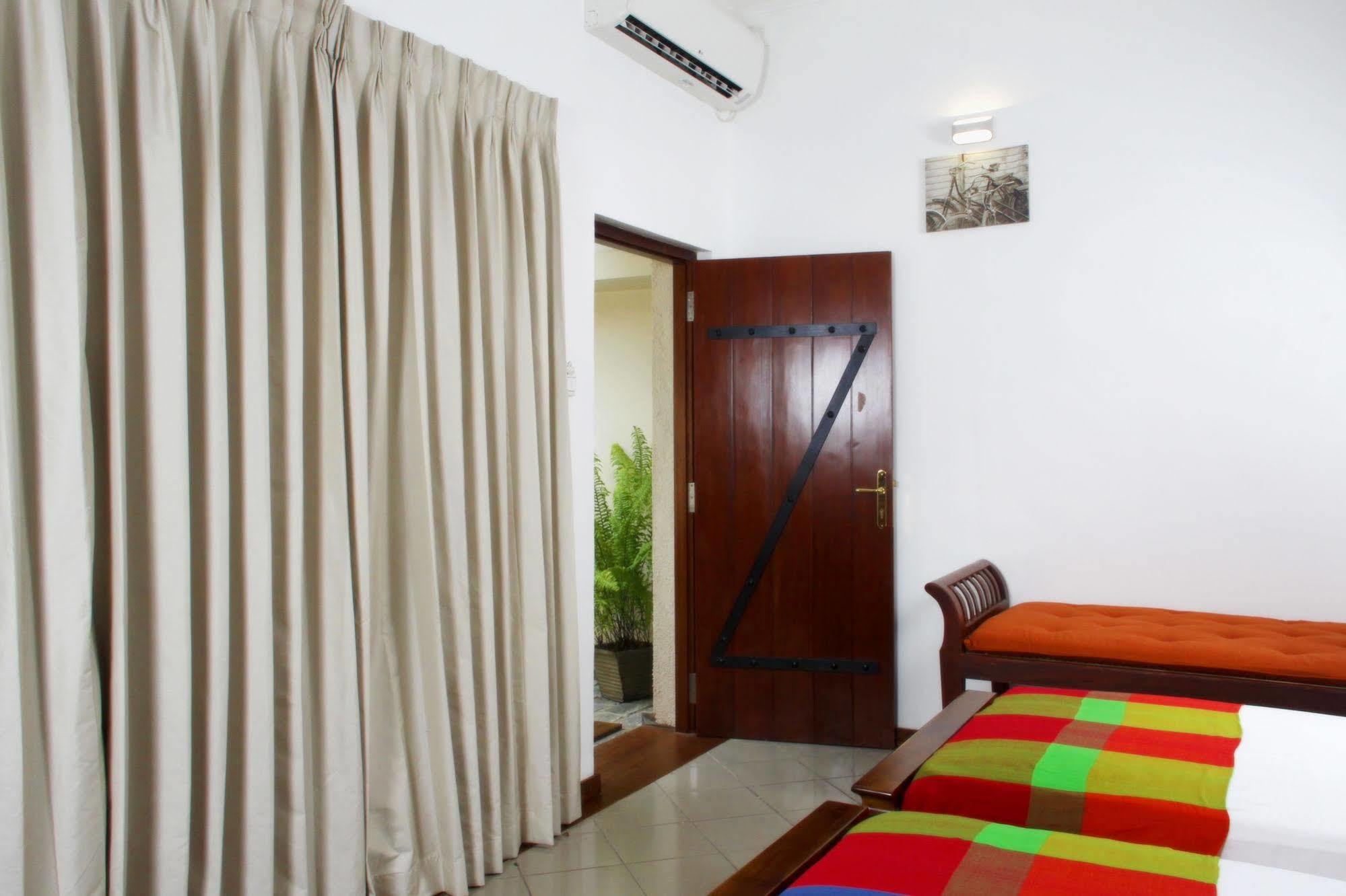 Lodge 19 Negombo Exterior foto