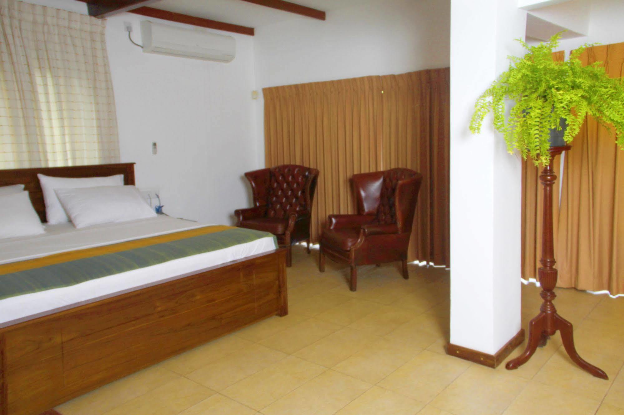 Lodge 19 Negombo Exterior foto